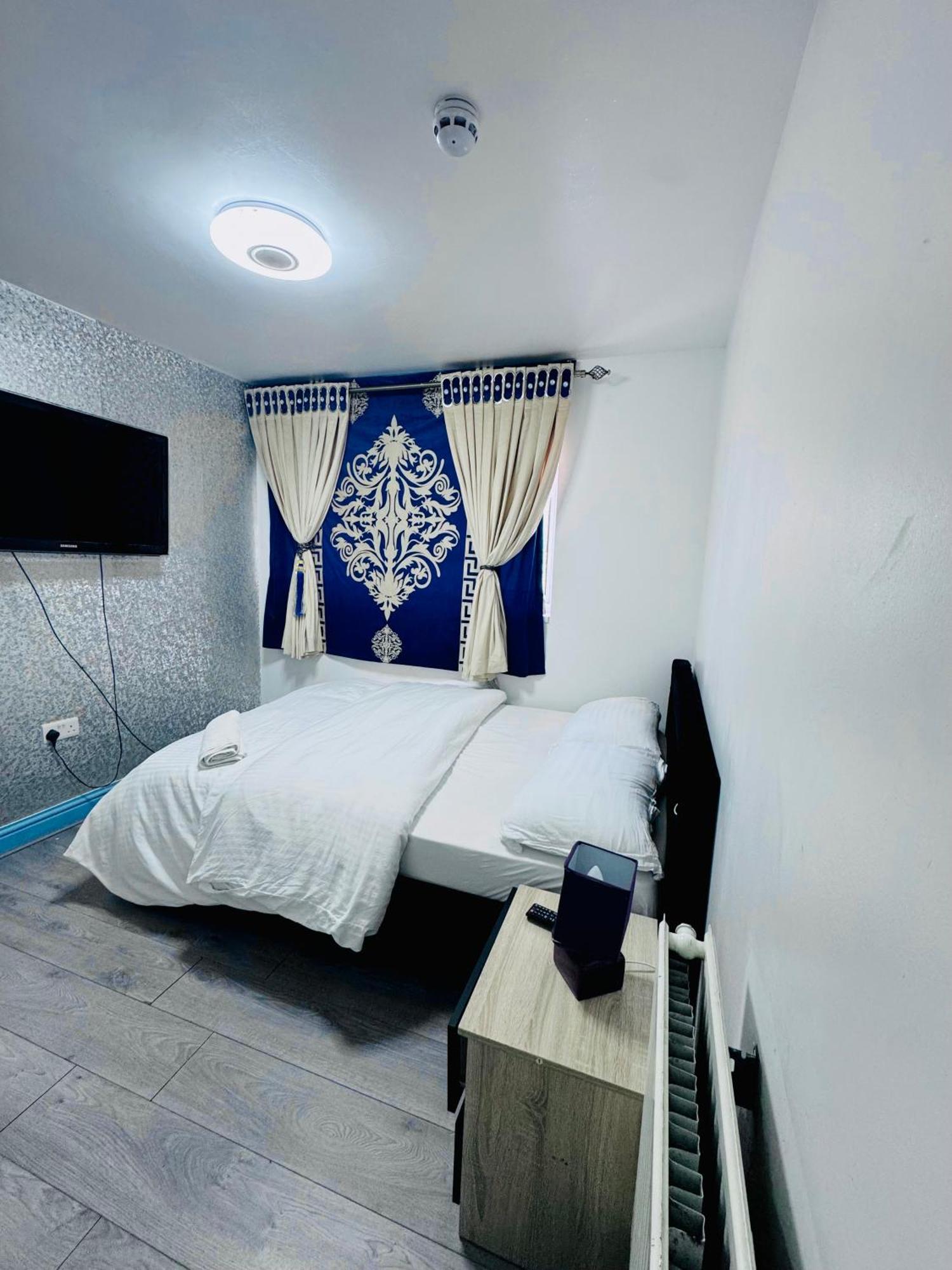 Unique Private Rooms Bolton Luaran gambar